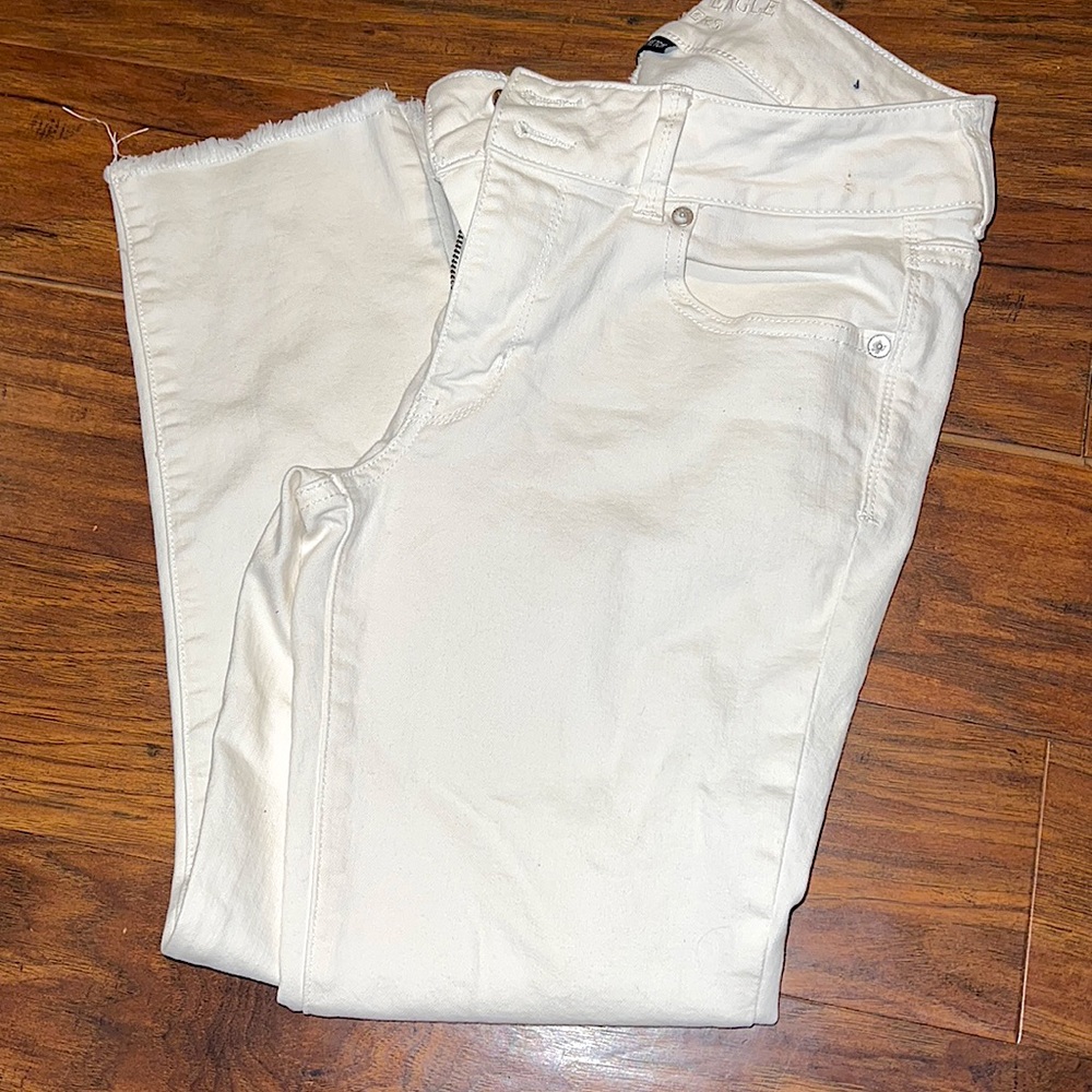 Women’s cropped American Eagle jeans